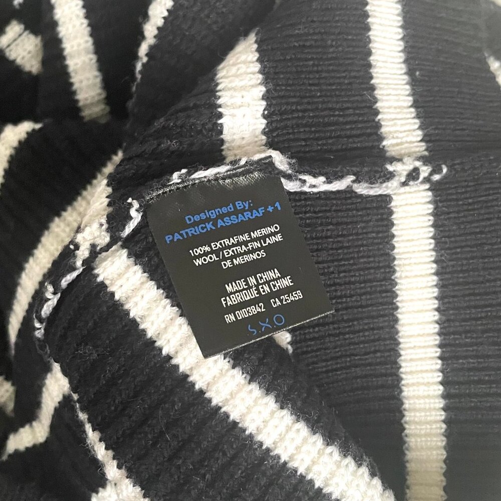 Patrick Assaraf Merino Wool Black & White Stripe Turtleneck NWOT - Picture 8 of 8
